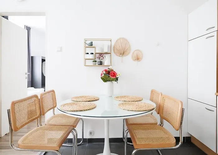 Rg 5 Stylish Haven-near Brunnenmarkt *